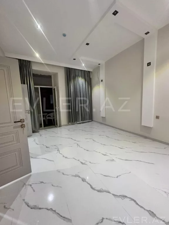Aylıq, köhnə tikili