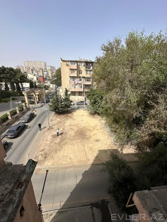 Satılır, köhnə tikili