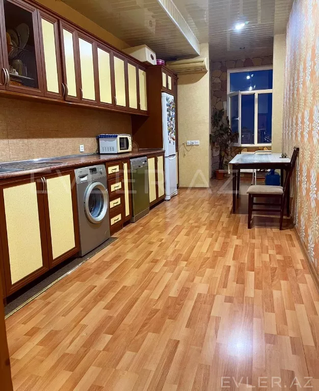 Satılır, yeni tikili