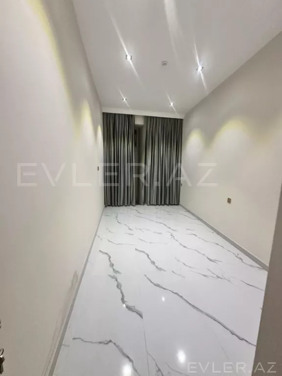 Aylıq, köhnə tikili