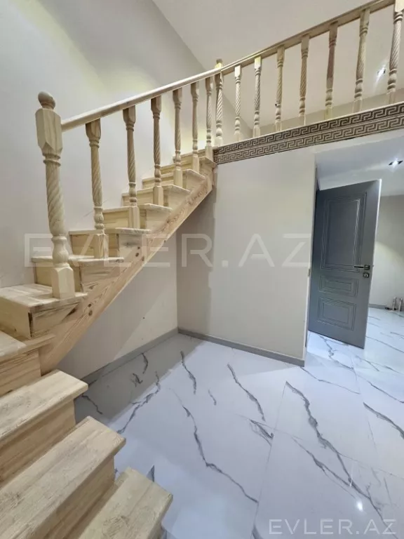 Aylıq, köhnə tikili