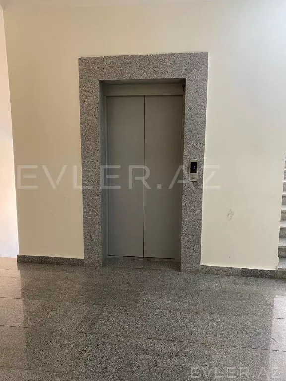 Satılır, yeni tikili