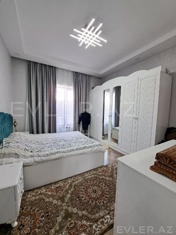 Satılır, həyət evi/villa