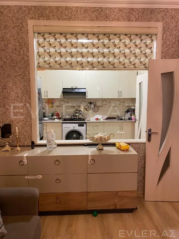 Satılır, yeni tikili