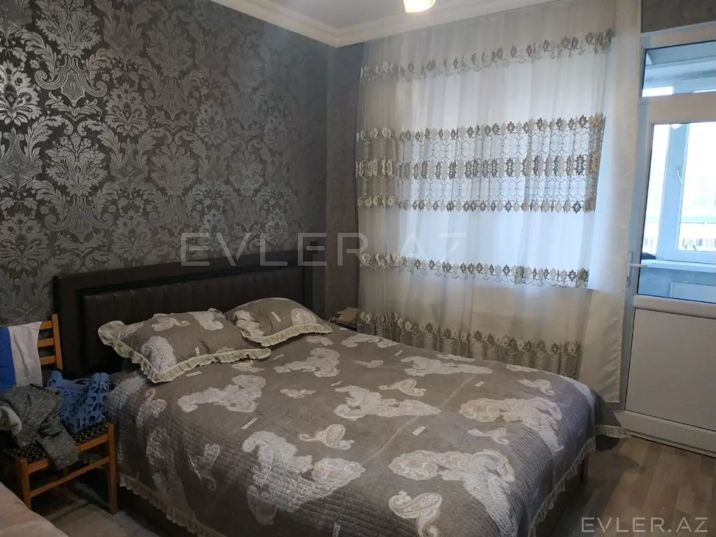 Aylıq, köhnə tikili