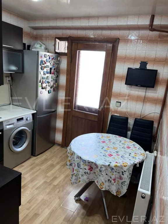 Satılır, yeni tikili
