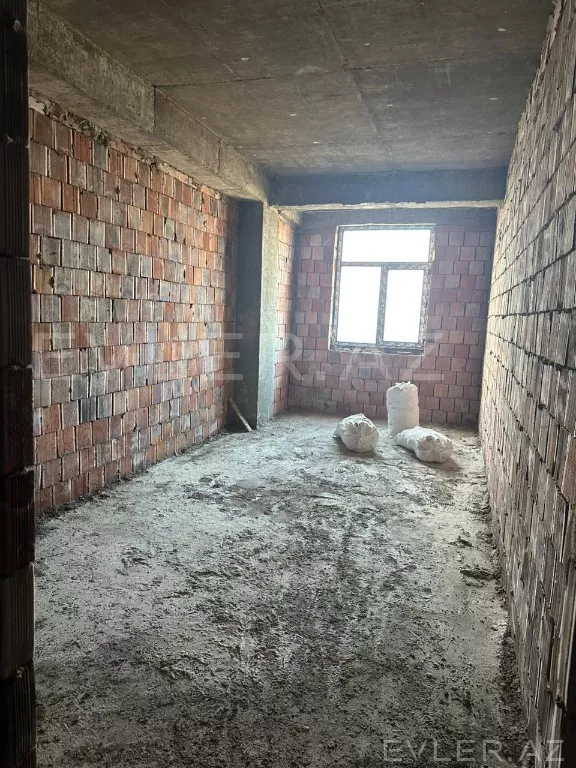 Satılır, yeni tikili
