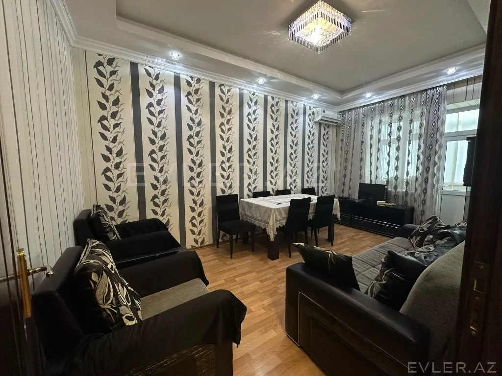 Aylıq, köhnə tikili