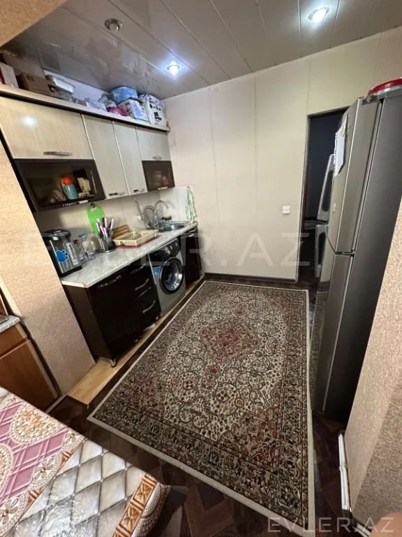Satılır, köhnə tikili