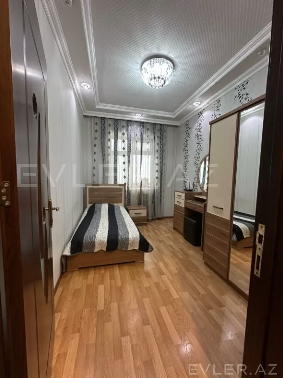 Aylıq, köhnə tikili