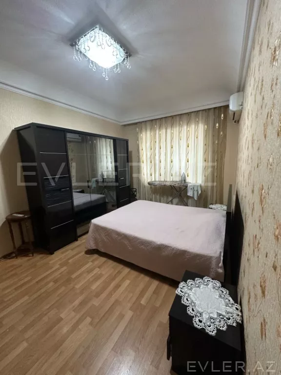Aylıq, köhnə tikili