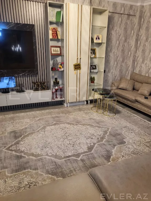 Satılır, yeni tikili