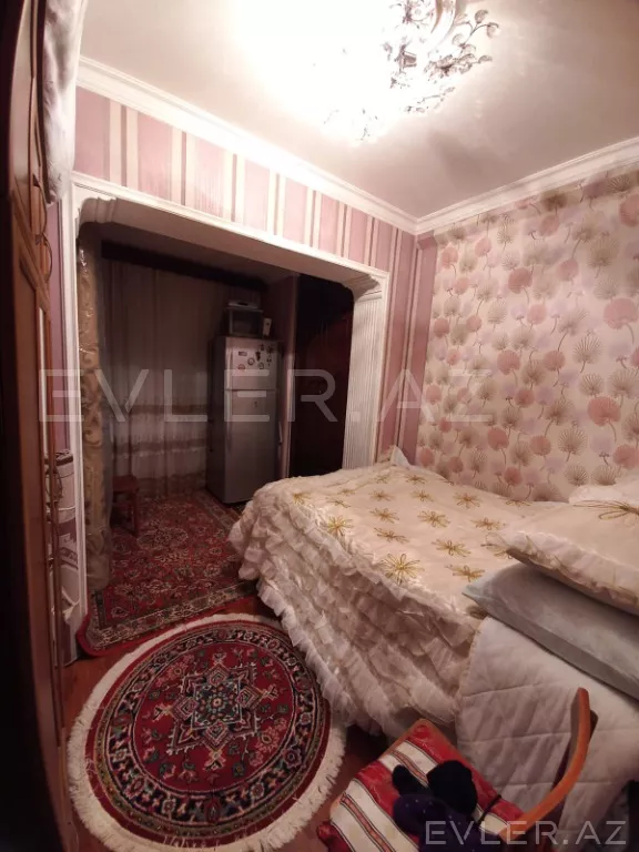 Satılır, köhnə tikili