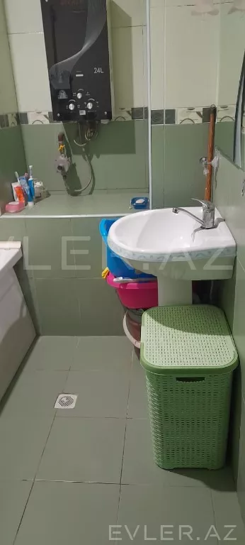 Satılır, köhnə tikili