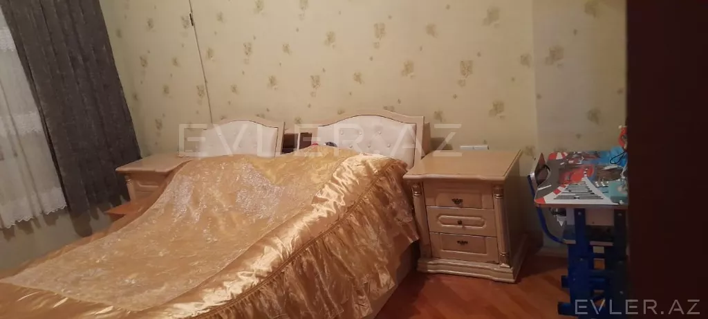 Satılır, köhnə tikili