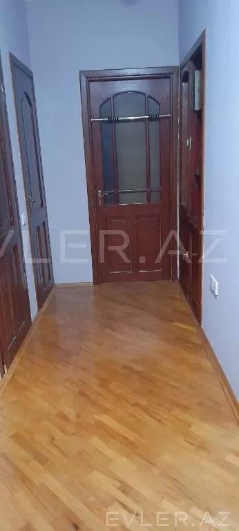 Satılır, köhnə tikili