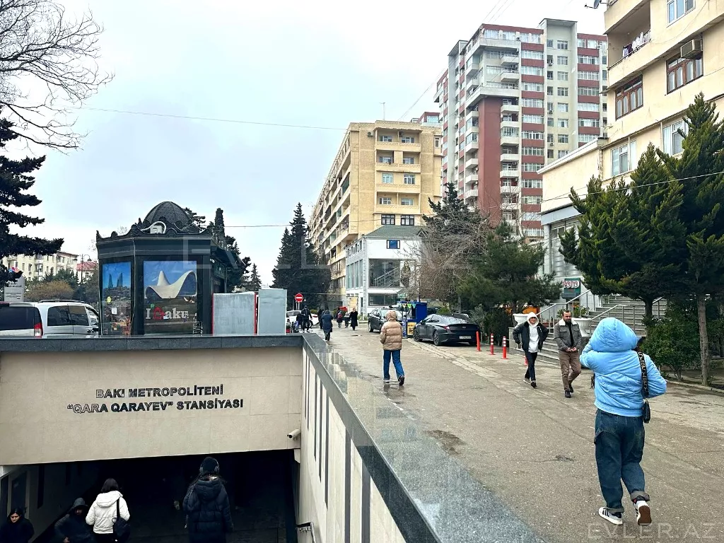 Satılır, köhnə tikili