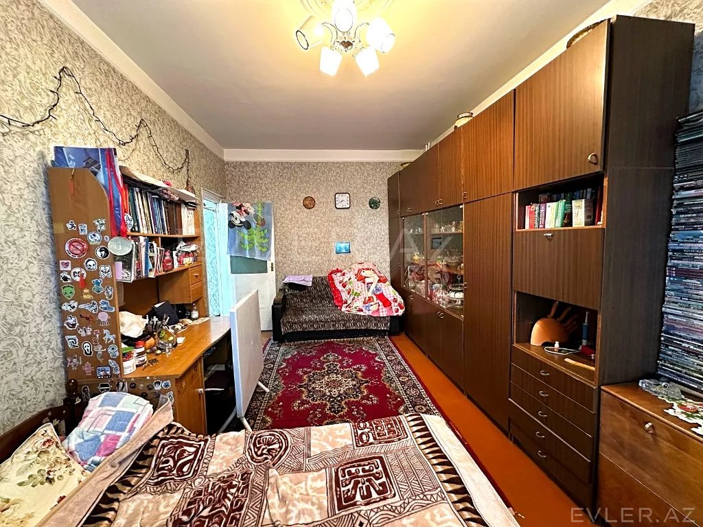 Satılır, köhnə tikili
