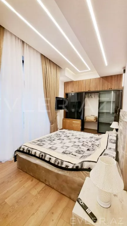 Satılır, yeni tikili