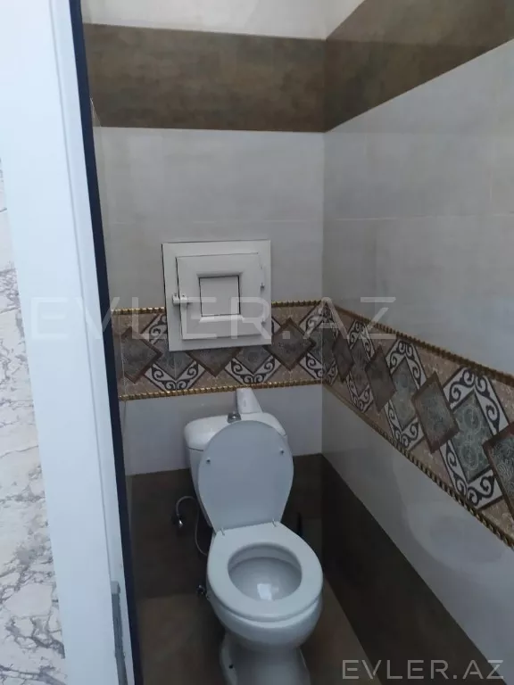 Aylıq, köhnə tikili