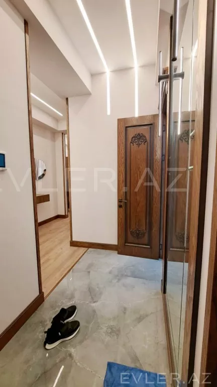 Satılır, yeni tikili