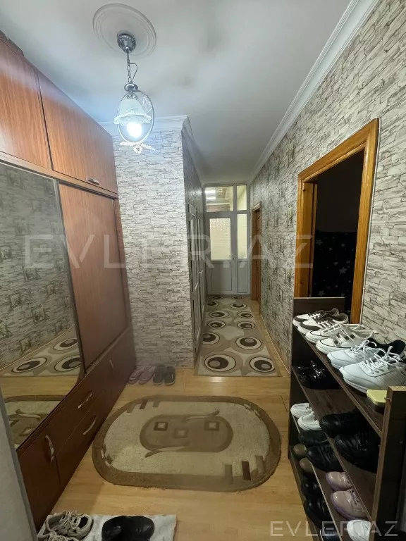 Satılır, yeni tikili