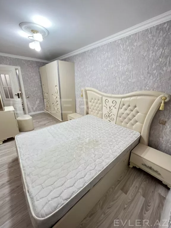 Satılır, köhnə tikili