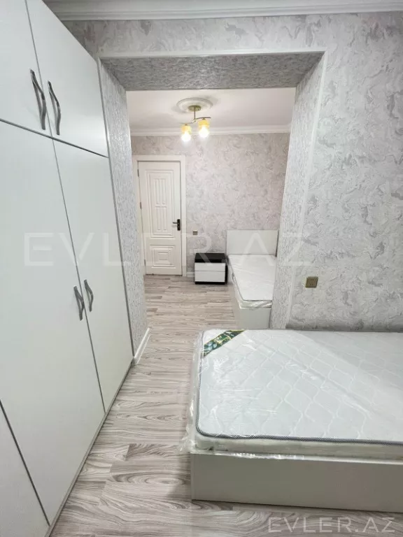 Satılır, köhnə tikili