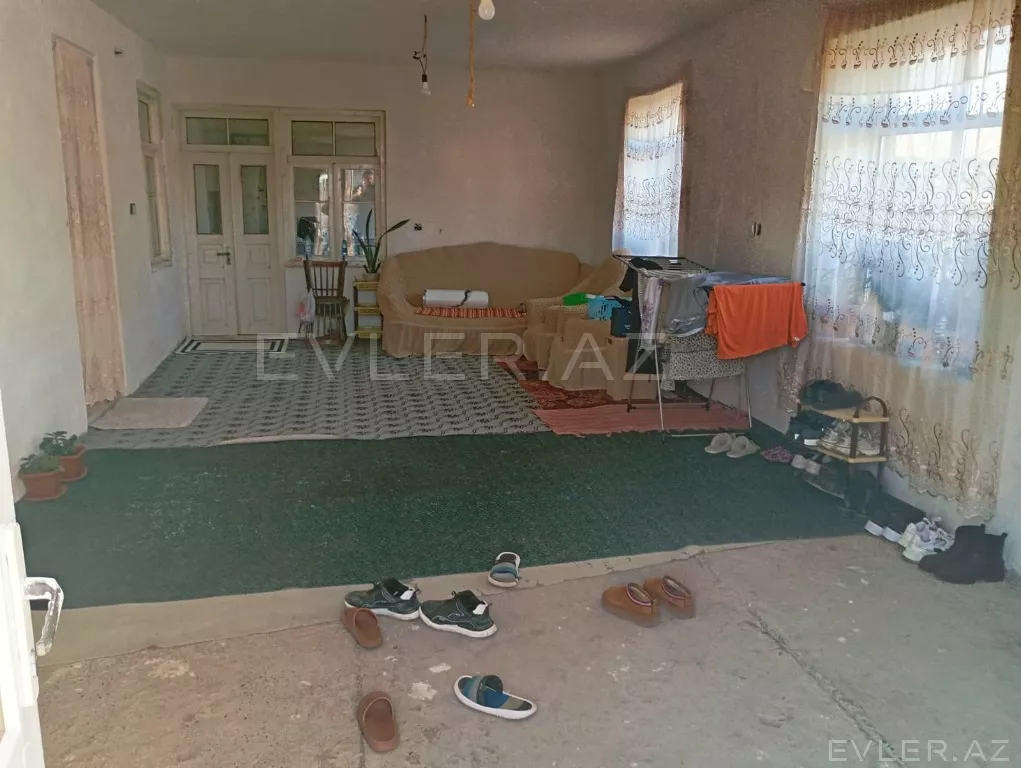 Satılır, həyət evi/villa