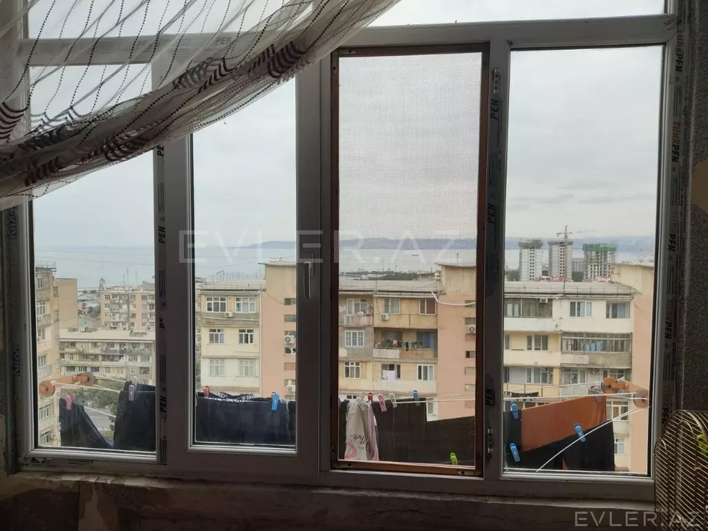 Satılır, köhnə tikili