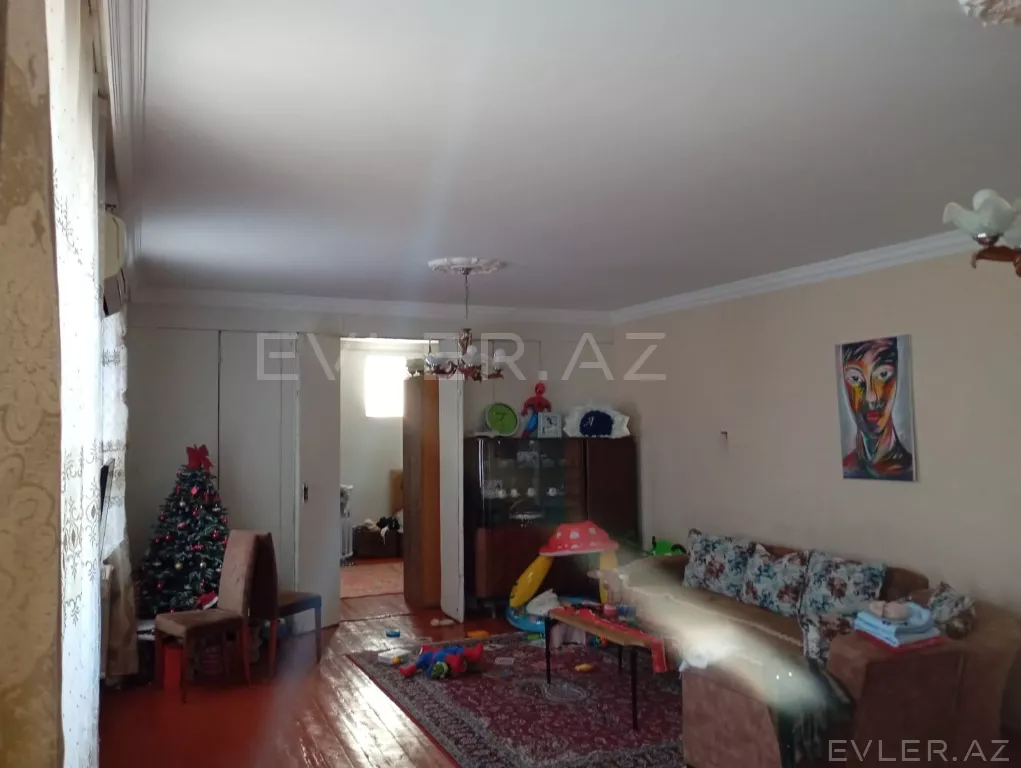 Satılır, həyət evi/villa