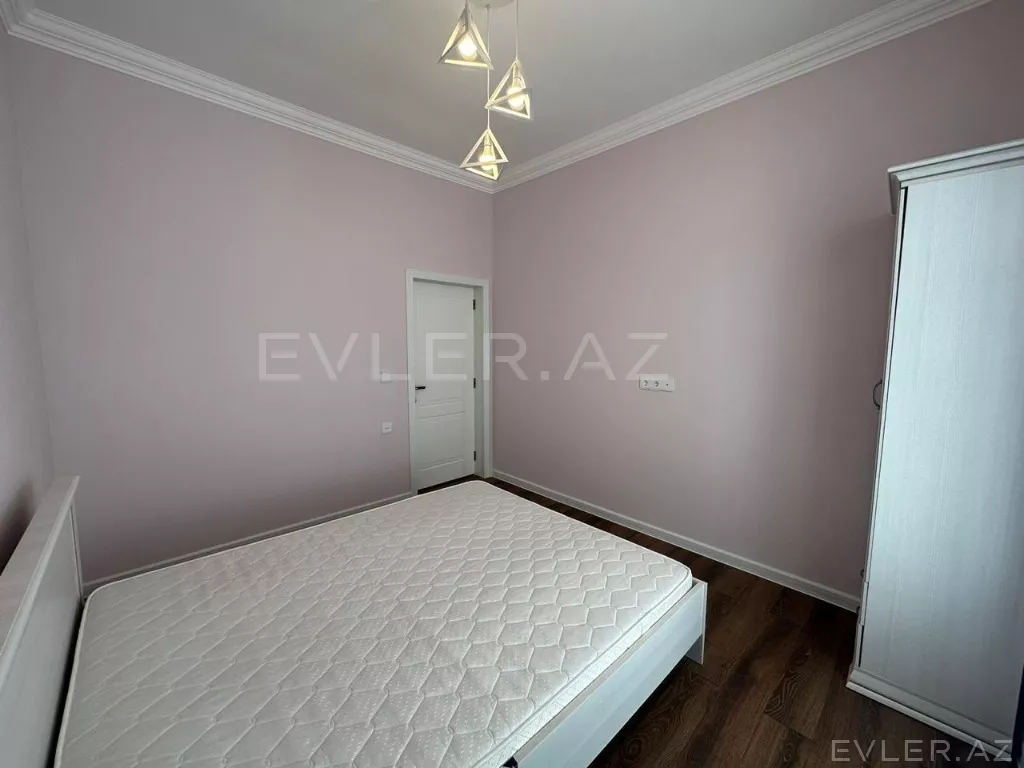 Satılır, həyət evi/villa