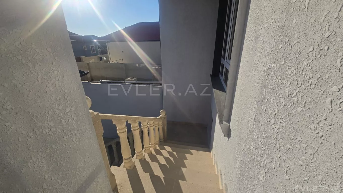 Satılır, həyət evi/villa