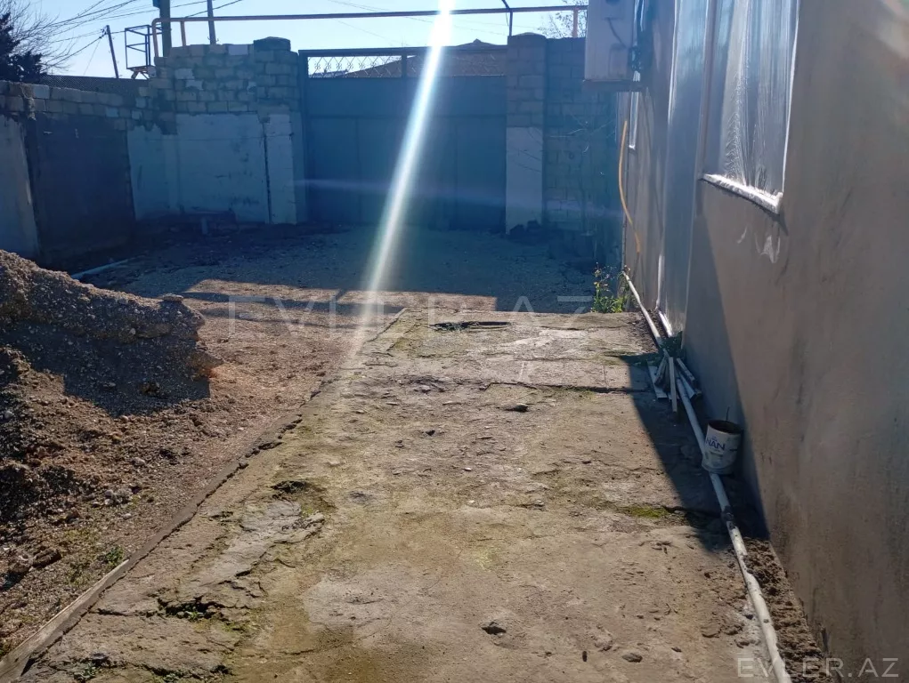 Satılır, həyət evi/villa