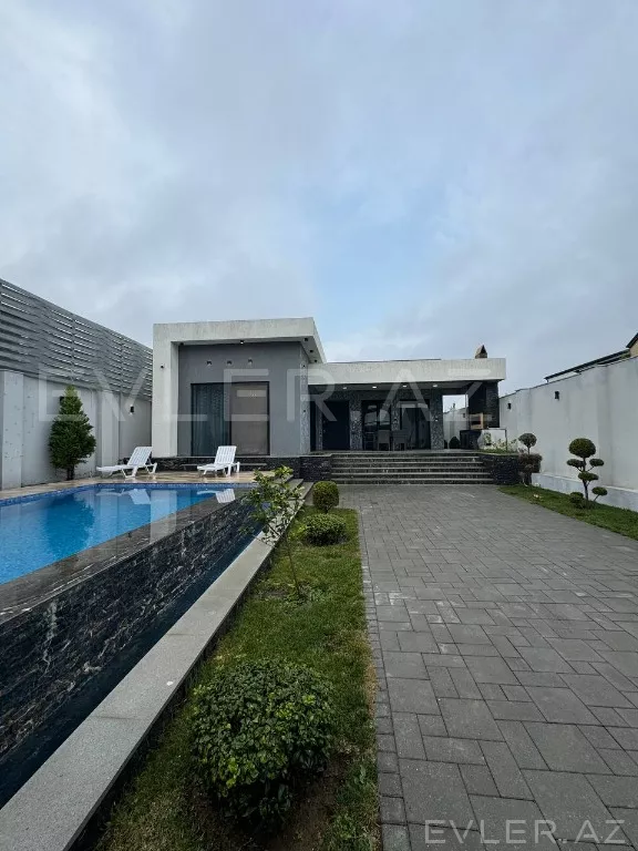Satılır, həyət evi/villa