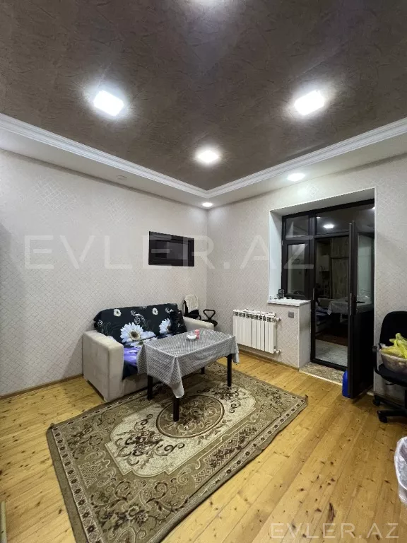 Satılır, həyət evi/villa