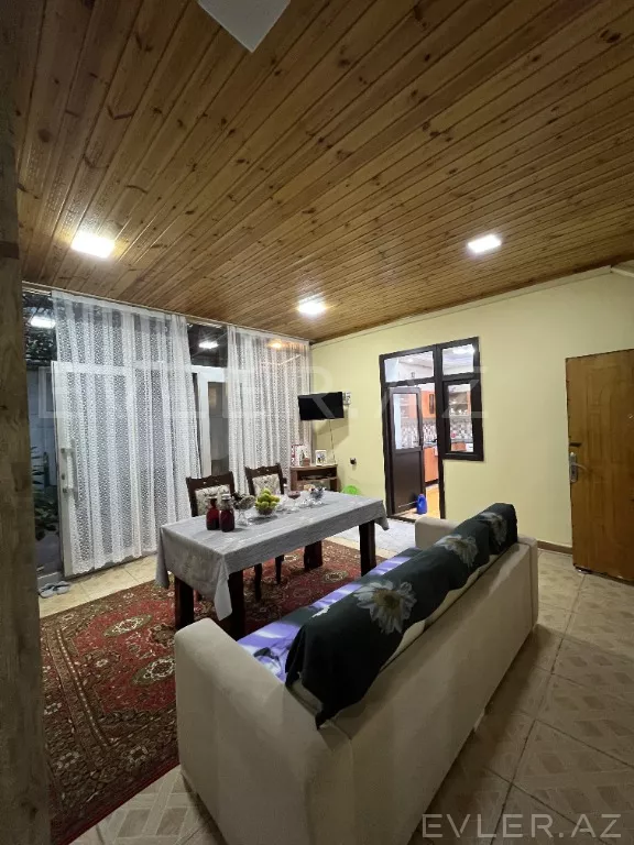 Satılır, həyət evi/villa