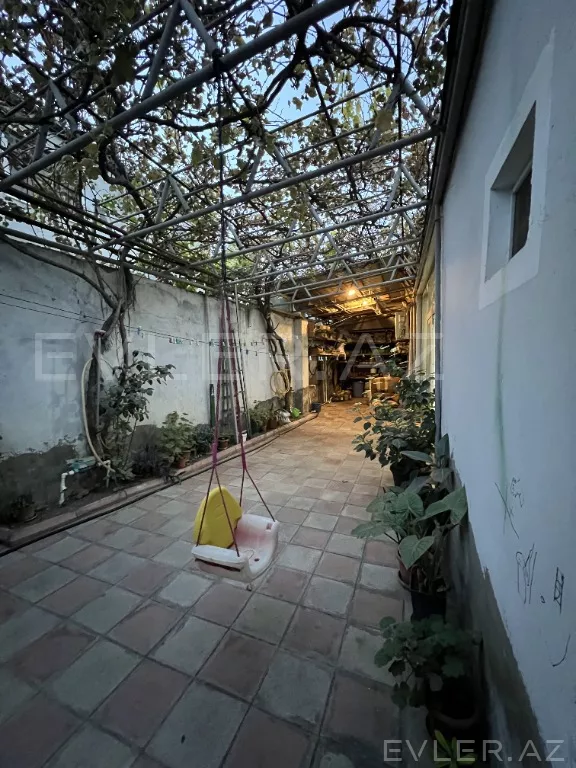 Satılır, həyət evi/villa