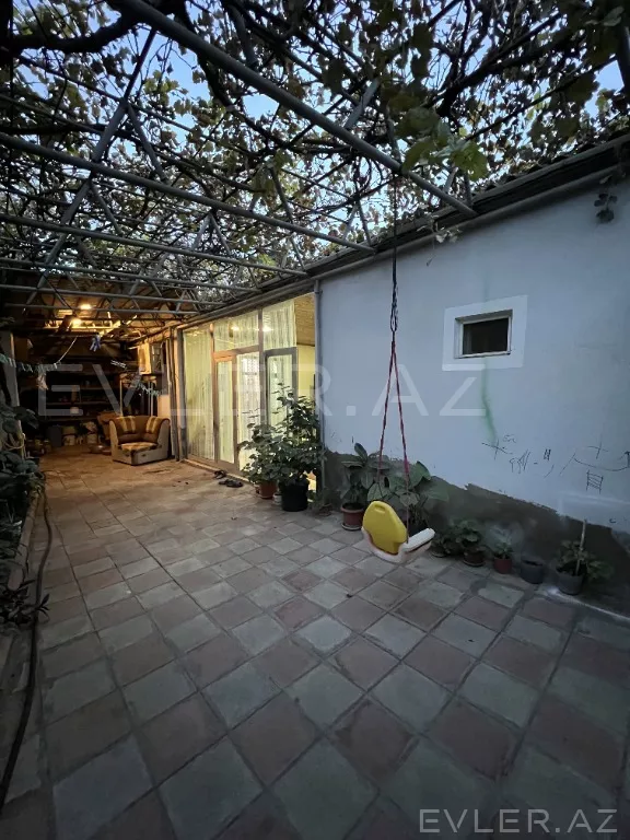 Satılır, həyət evi/villa
