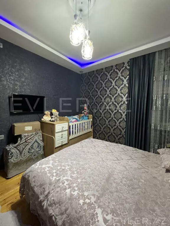 Satılır, həyət evi/villa