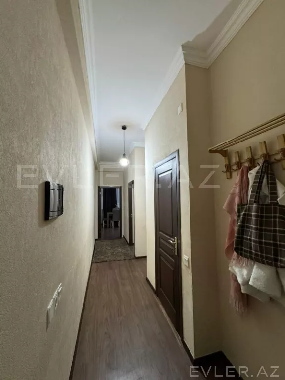 Satılır, yeni tikili
