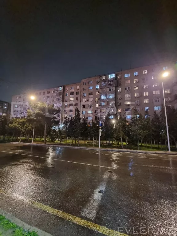 Satılır, köhnə tikili