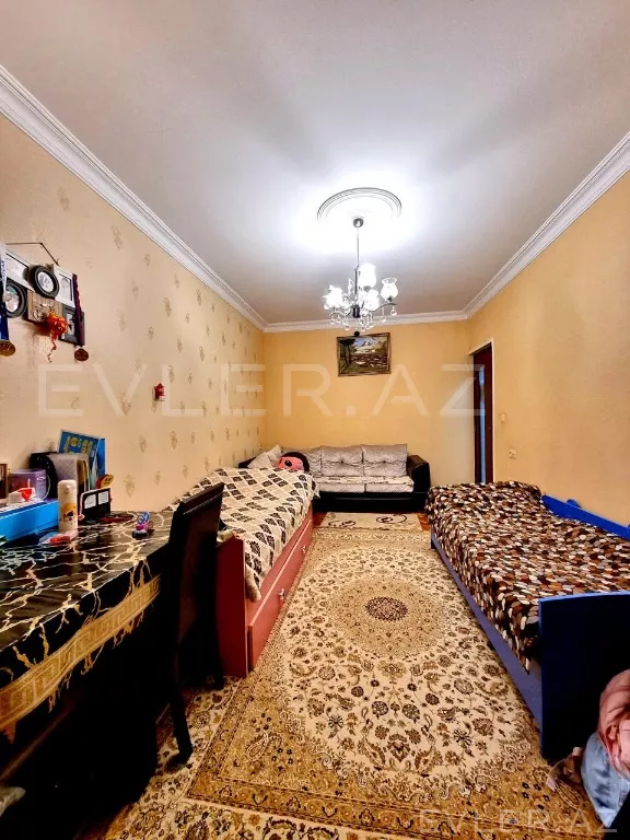 Satılır, köhnə tikili