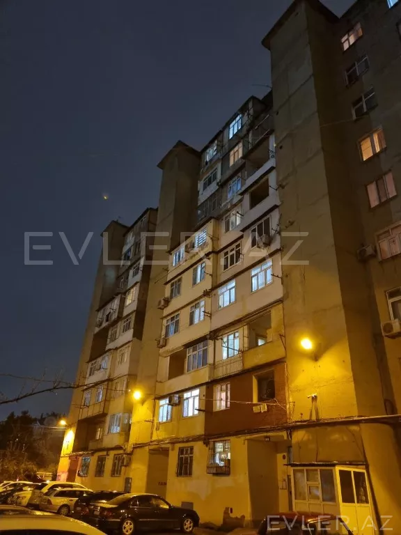 Satılır, köhnə tikili