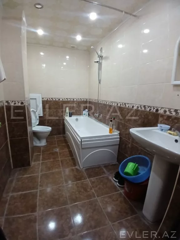 Satılır, yeni tikili