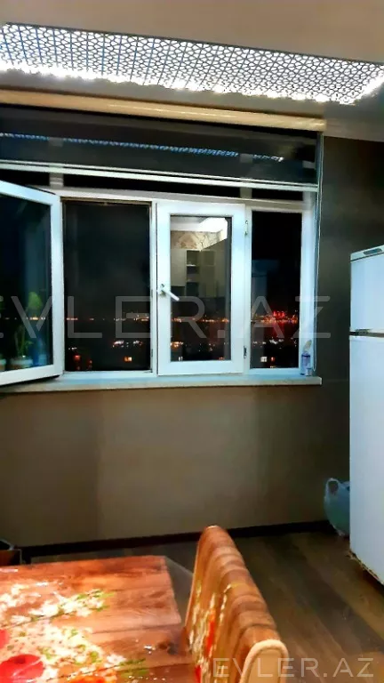 Satılır, köhnə tikili