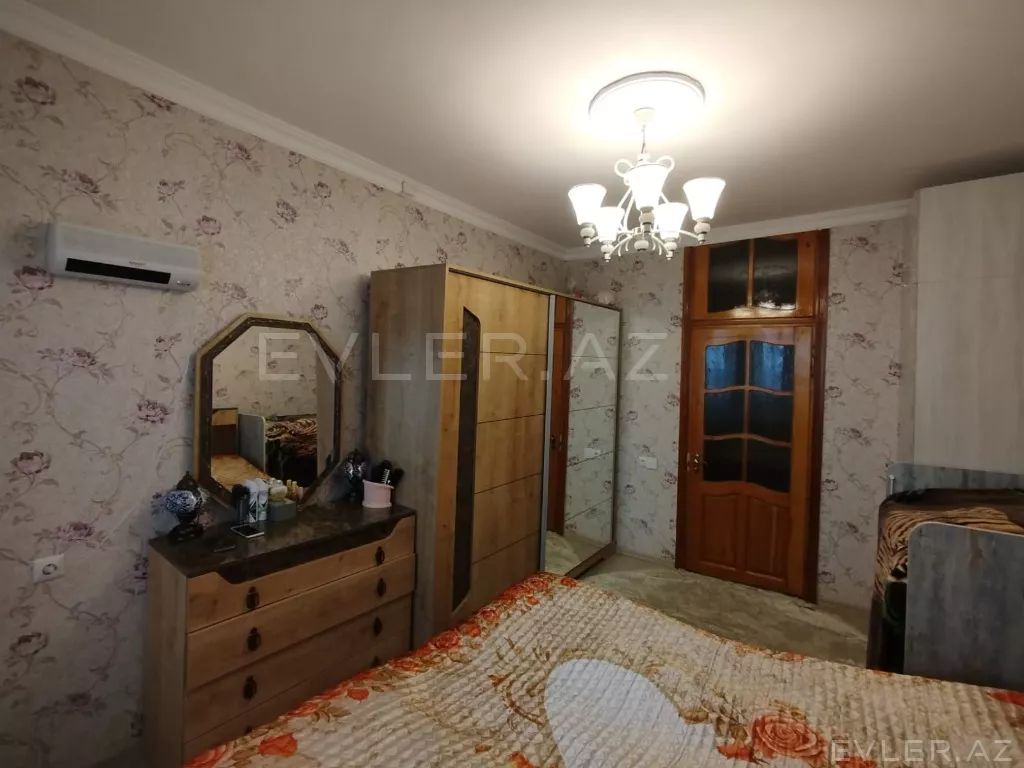 Satılır, köhnə tikili
