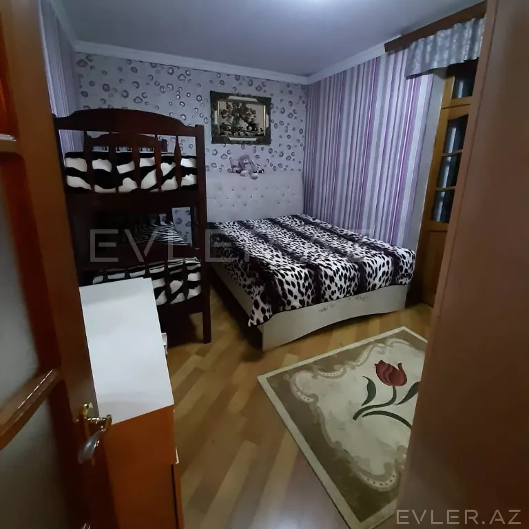 Satılır, köhnə tikili