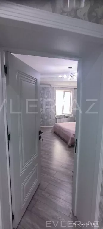 Satılır, yeni tikili