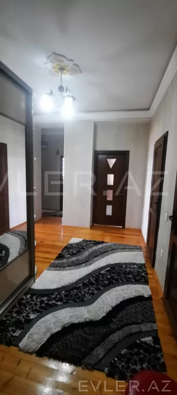 Satılır, köhnə tikili